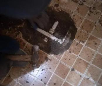 呼伦贝尔市卫生间漏水维修公司为您分享下卫生间渗水如何处理及注意事项